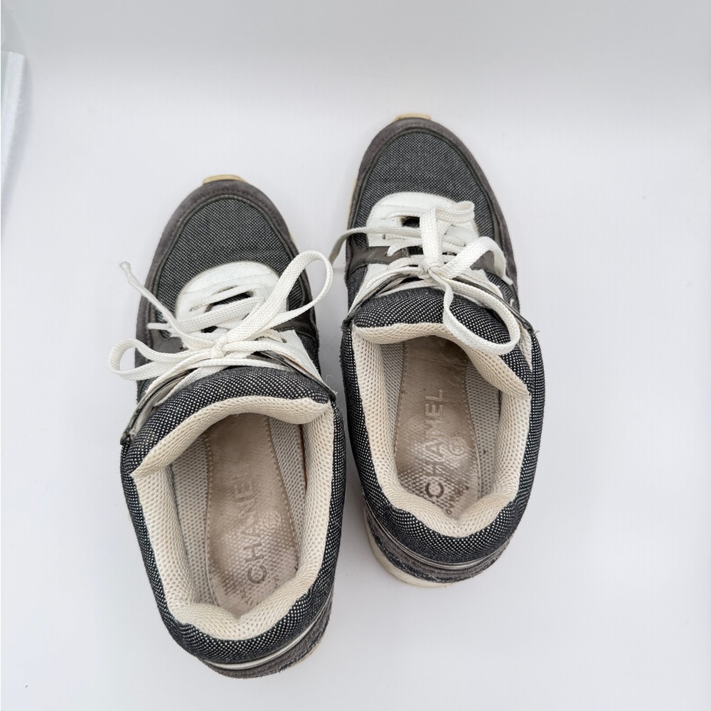 CHANEL Suede Calfskin Authentic CC Sneakers Size 38.5 Dark Grey, White,& Silver - Picture 12 of 12